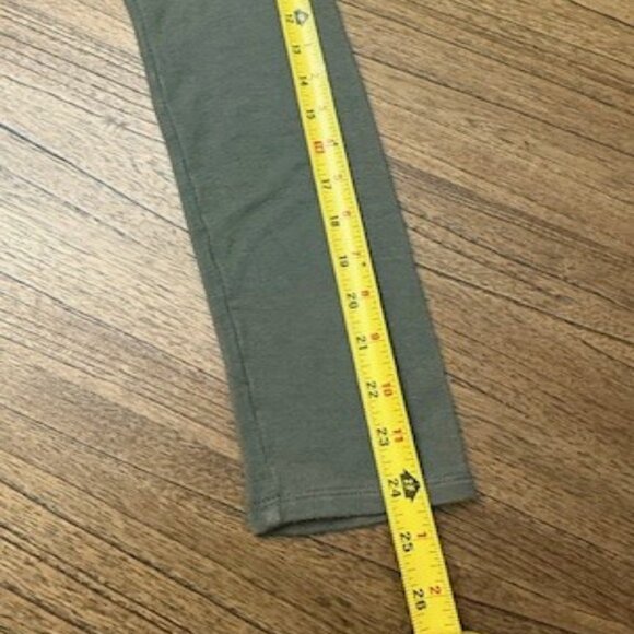 LOU & GREY V-neck Buttery Soft Top - Picture 13 of 14